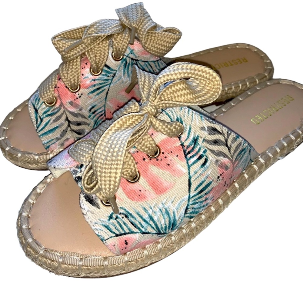 Restricted Slip-Ons Size 10